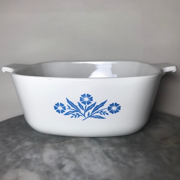 Corning Ware Other - Vintage Corning Ware Cornflower Blue 1.5 qt